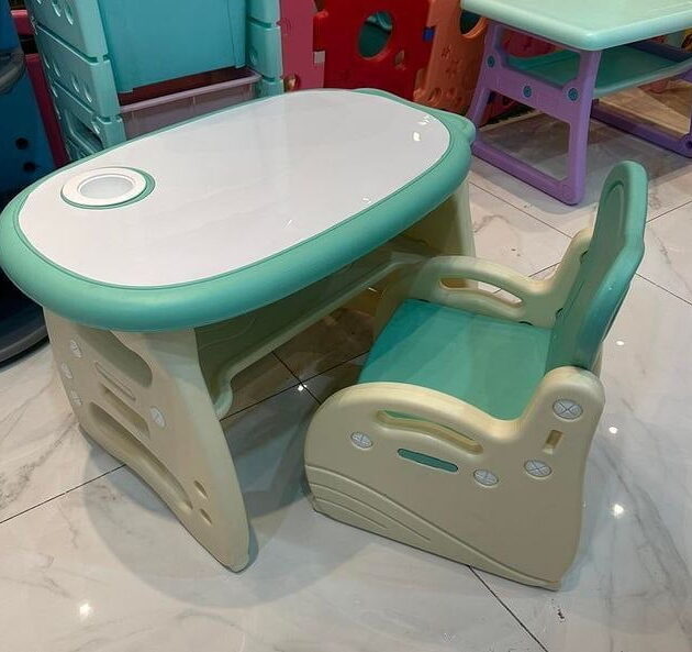 BUREAU ENFANT