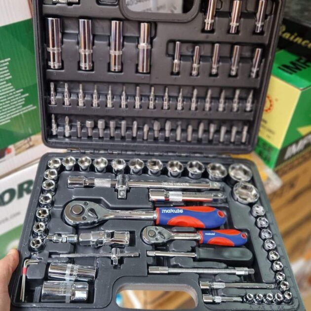 Caisse a outil 94 pièces Makute original